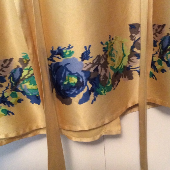 Free People Silk blouse size 6 - Picture 3 of 4